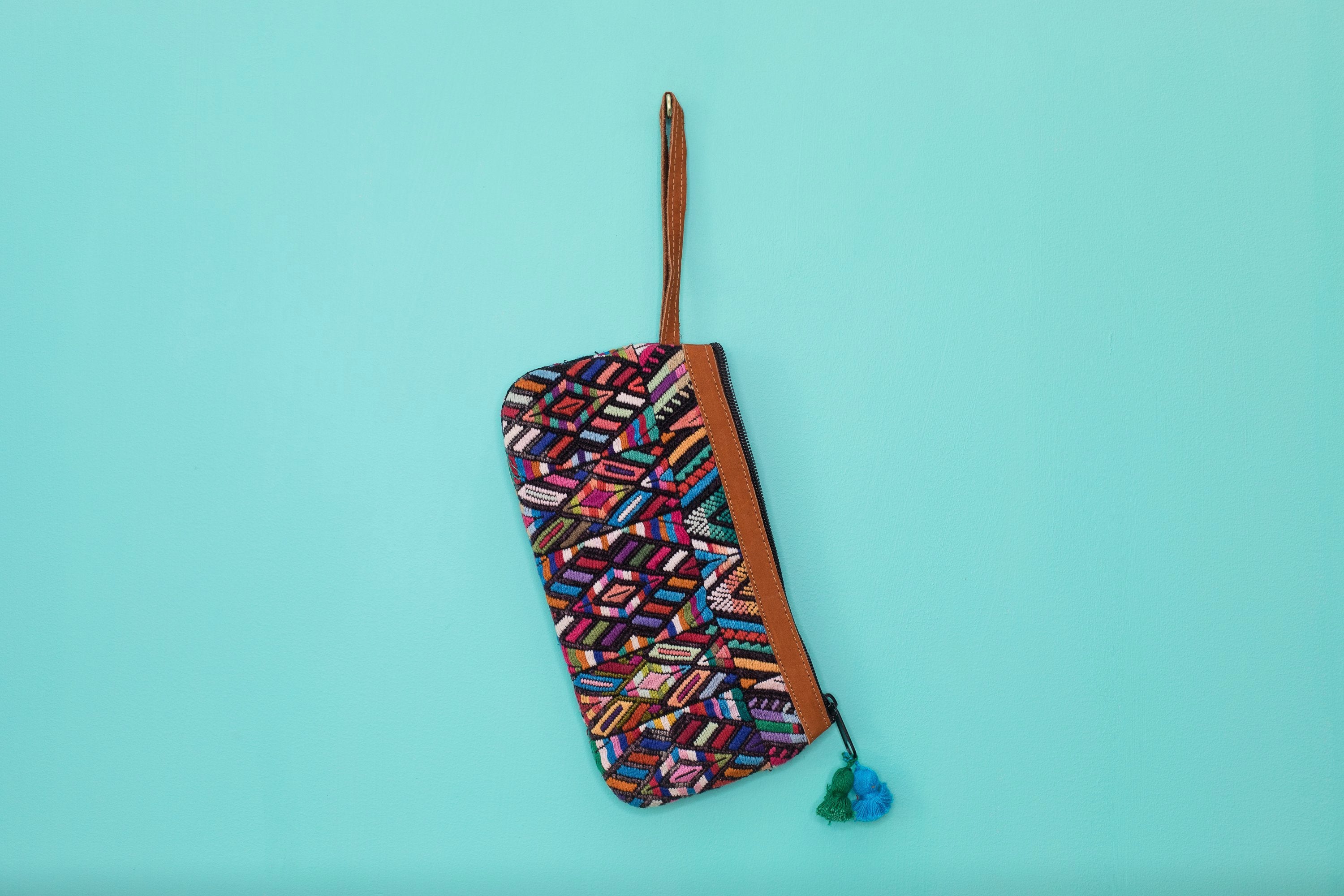 Cosita Huipil Clutch Wristlet 104