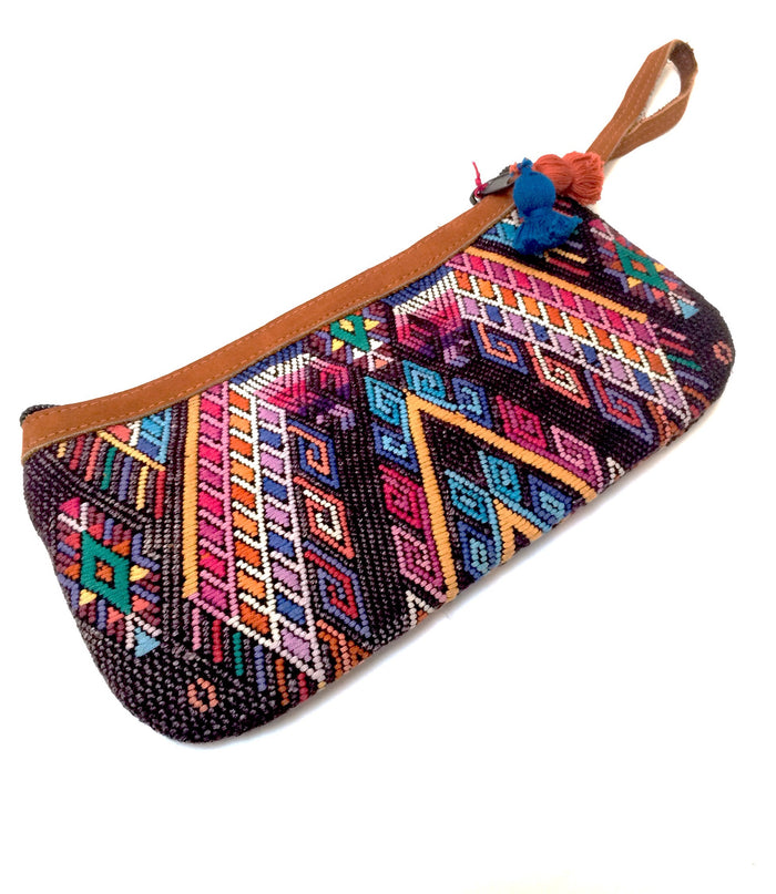 Mi Cosita Hupil Wristlet "The Falcon"