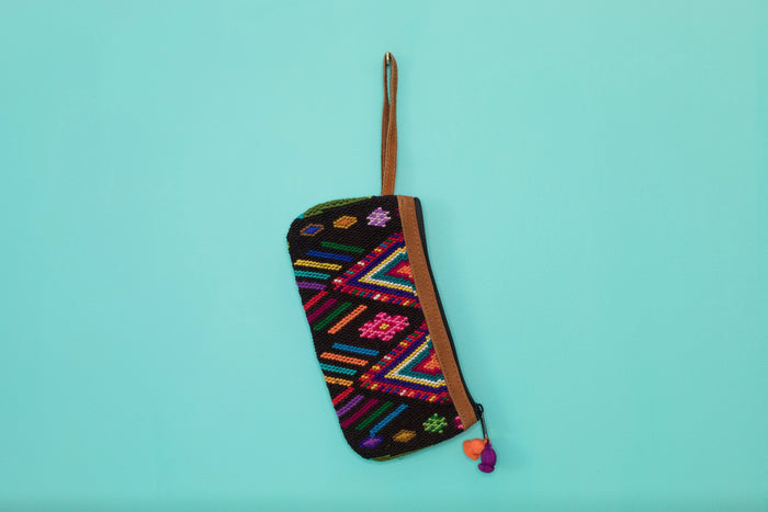 Cosita Huipil Clutch Wristlet 38